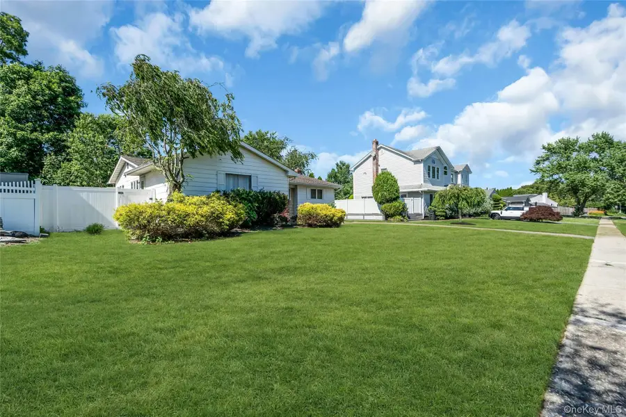 33 Cameo Road, Commack, NY 11725 - #2