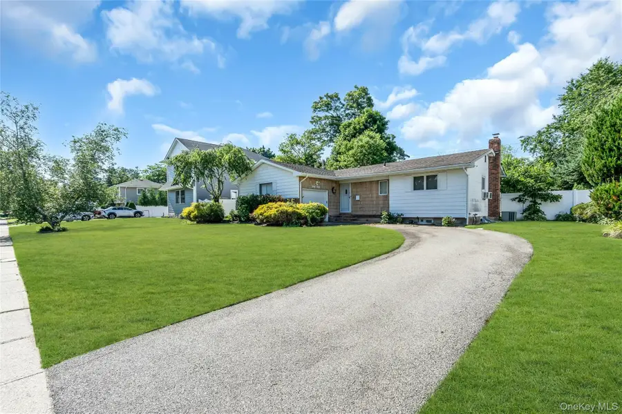 33 Cameo Road, Commack, NY 11725 - #3
