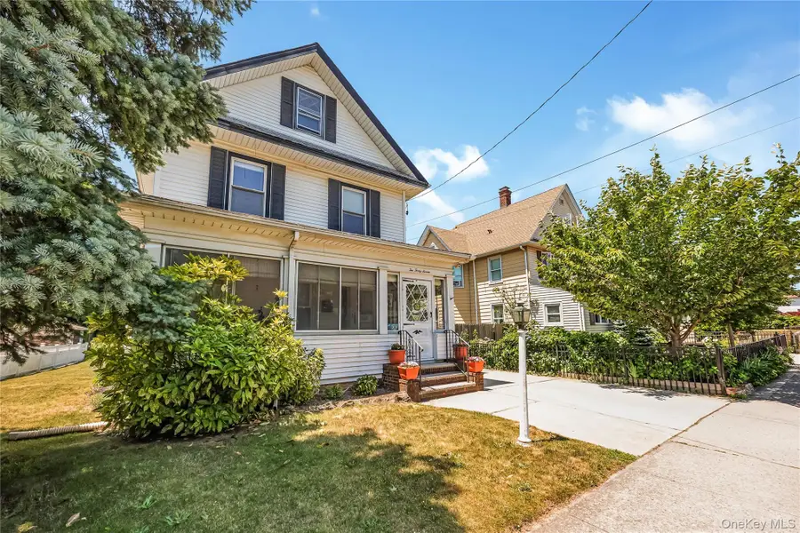 247 Allen Street, Lawrence, NY 11559 - #3