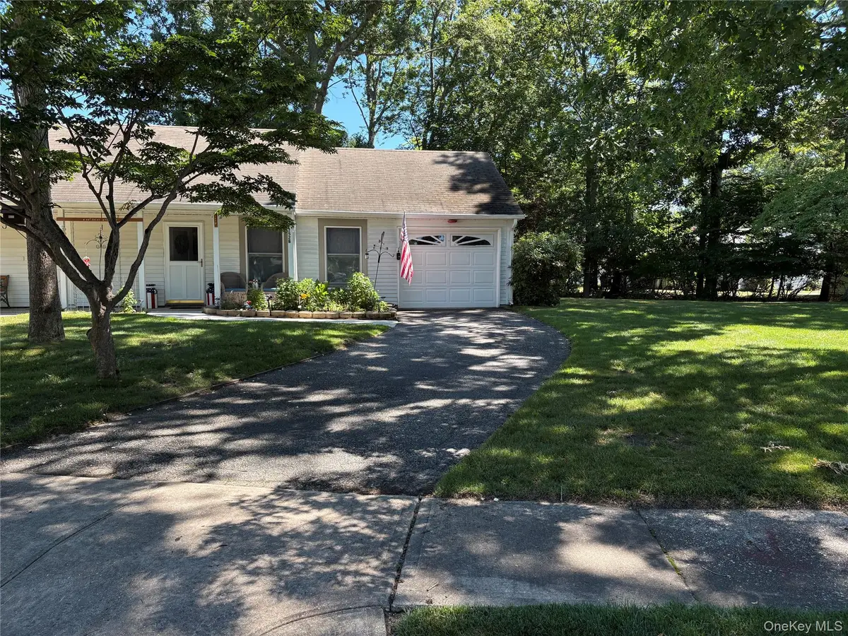 152B Laurance Lane, Ridge, NY 11961 - #1