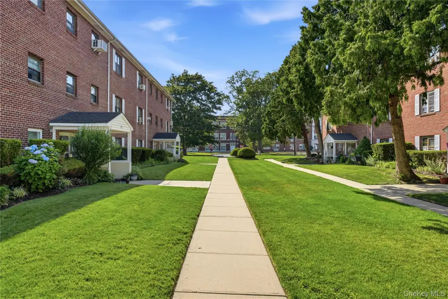 123 Park Avenue #B3, Amityville, NY 11701 - #3