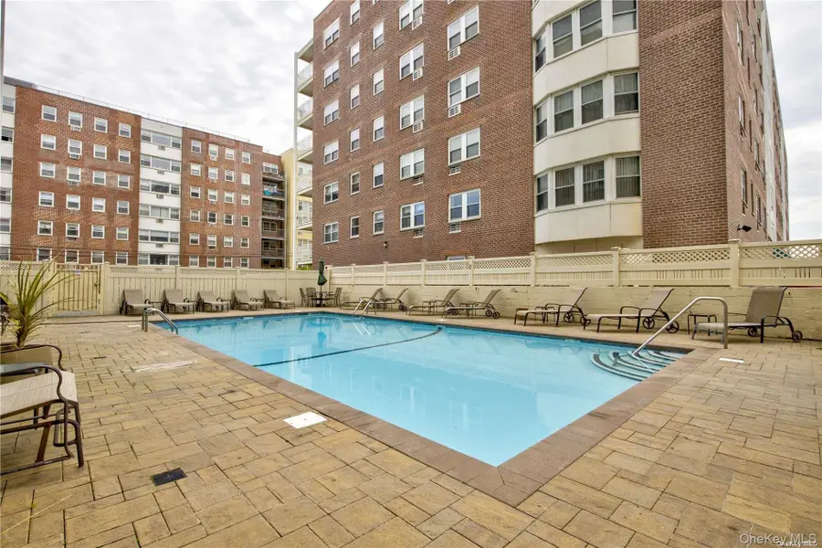 740 E Broadway #6k, Long Beach, NY 11561 - #2