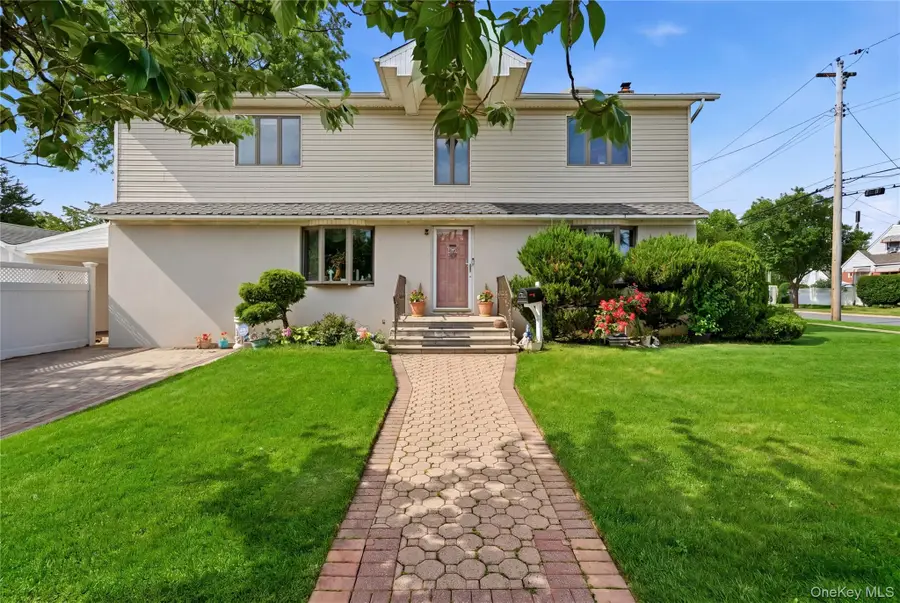 698 Washington Street, Franklin Square, NY 11010 - #2