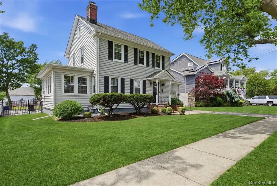 17 Norman Avenue, Amityville, NY 11701 - #2