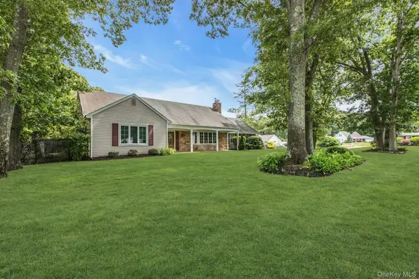 23 Bently Lane, Stony Brook, NY 11790