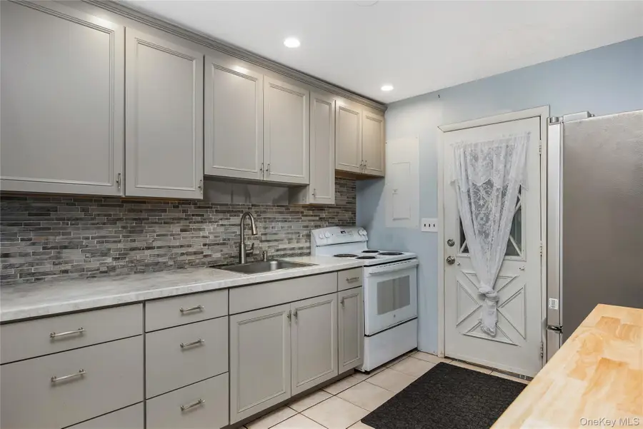53 Primrose Lane, Levittown, NY 11756 - #2