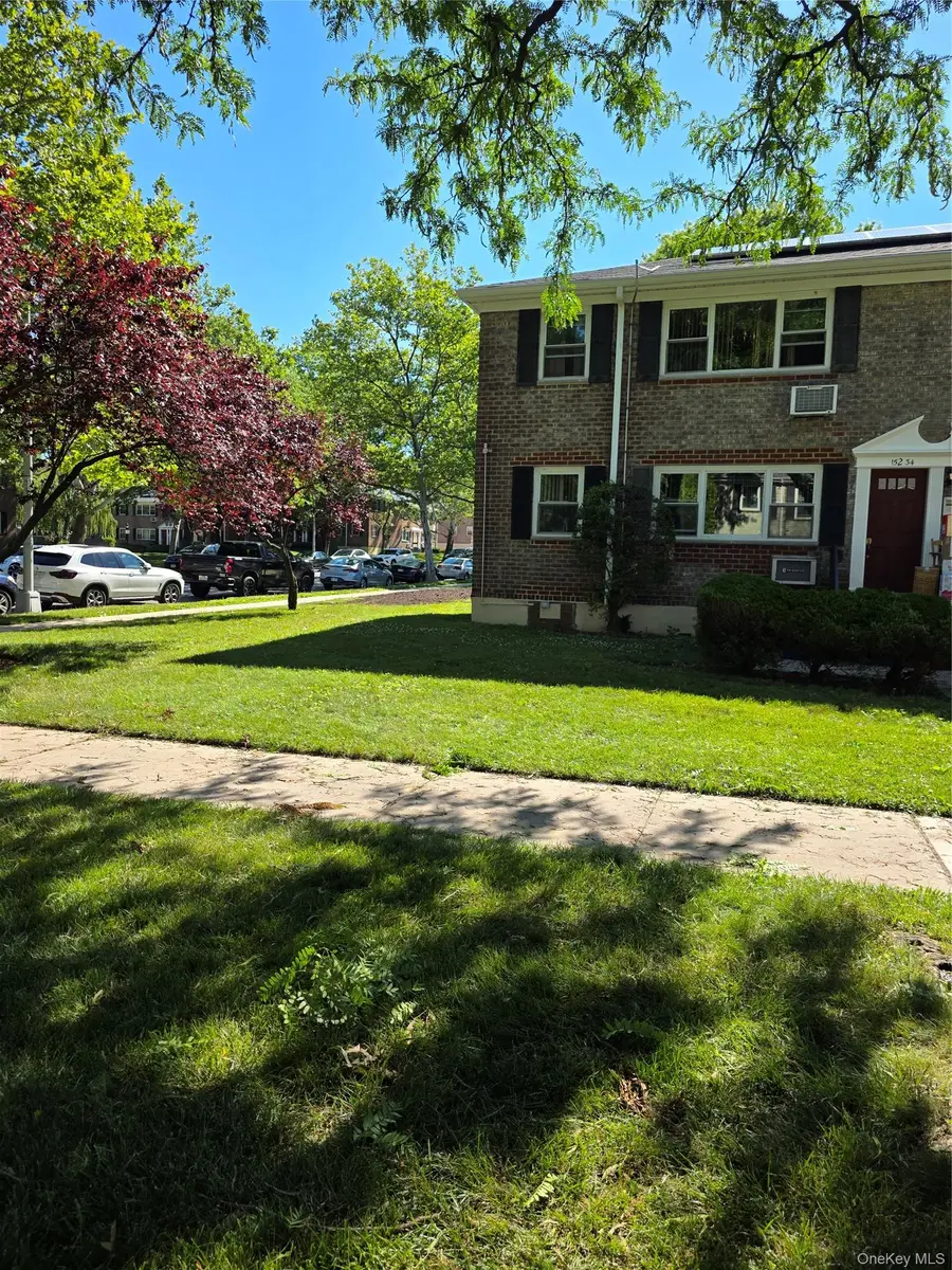 152-34 Jewel Avenue #B, Flushing, NY 11367 - #2