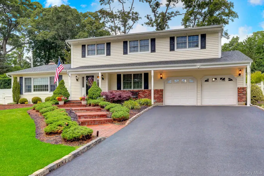 9 Briar Path, East Setauket, NY 11733 - #2