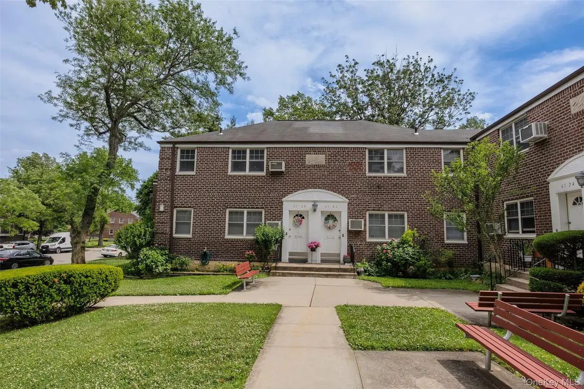 61-26 255th #upper, Little Neck, NY 11362 - #1