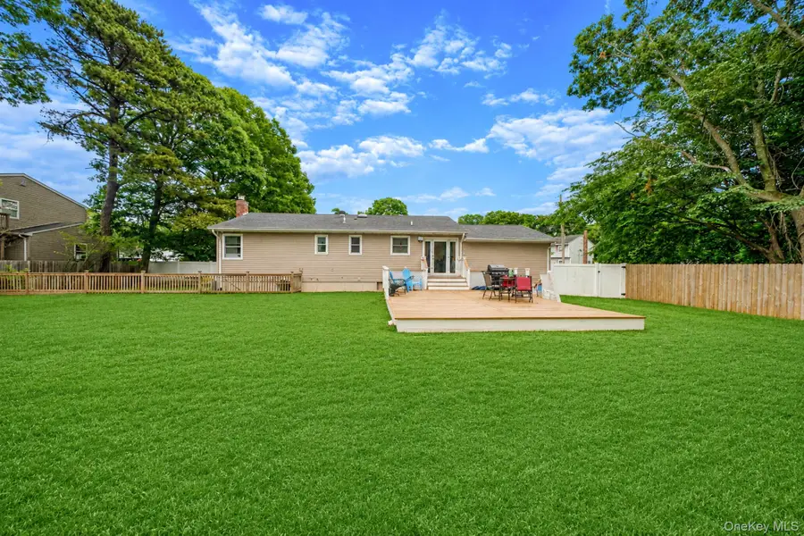 2 Amarr Drive, Shirley, NY 11967 - #3