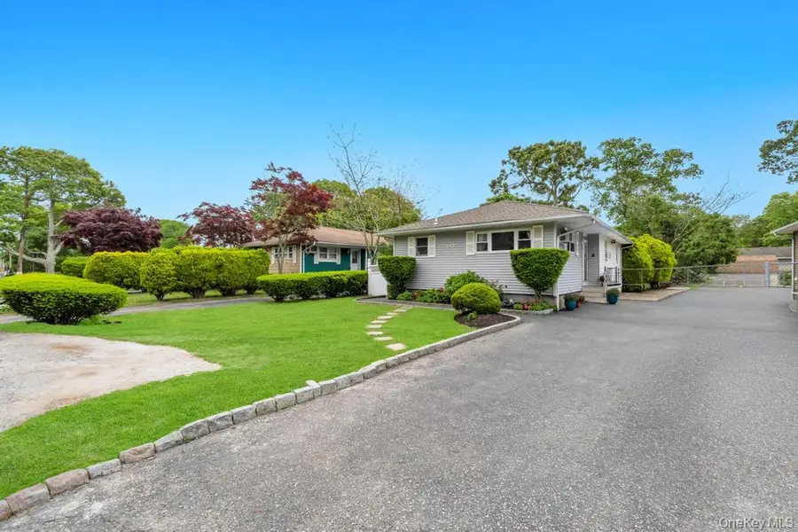 90 Pinewood Drive, Shirley, NY 11967 - #3