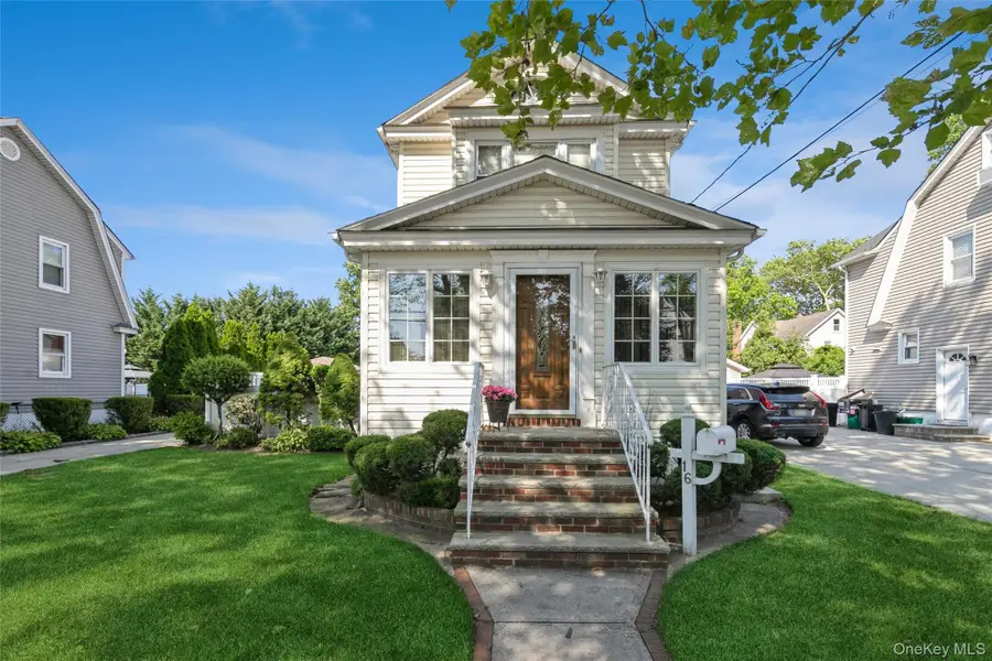 16 Devon Street, Lynbrook, NY 11563 - #2