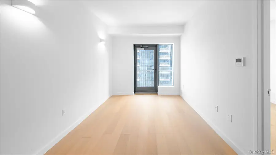 3371 Prince Street #11A, Flushing, NY 11354 - #3