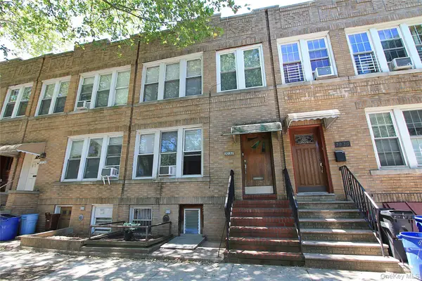 70-32 65th Street, Glendale, NY 11385