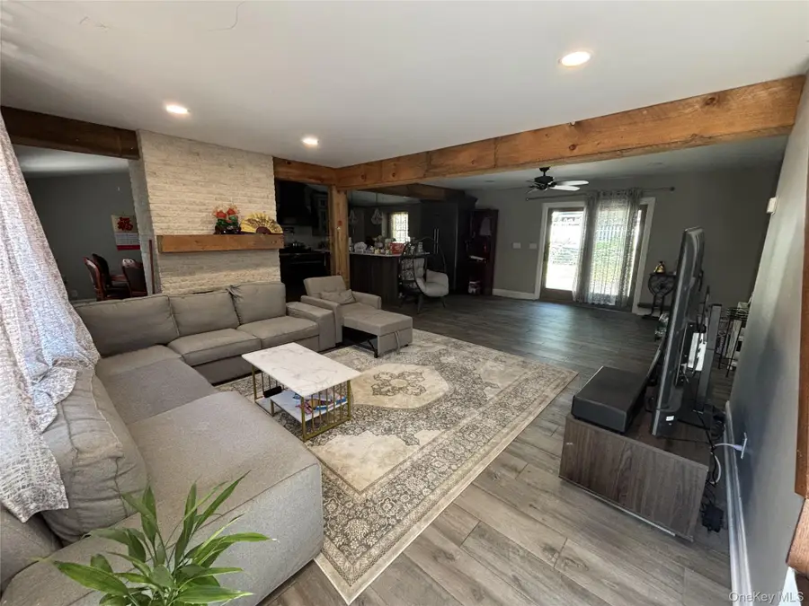 45 Croft Lane, Smithtown, NY 11787 - #2