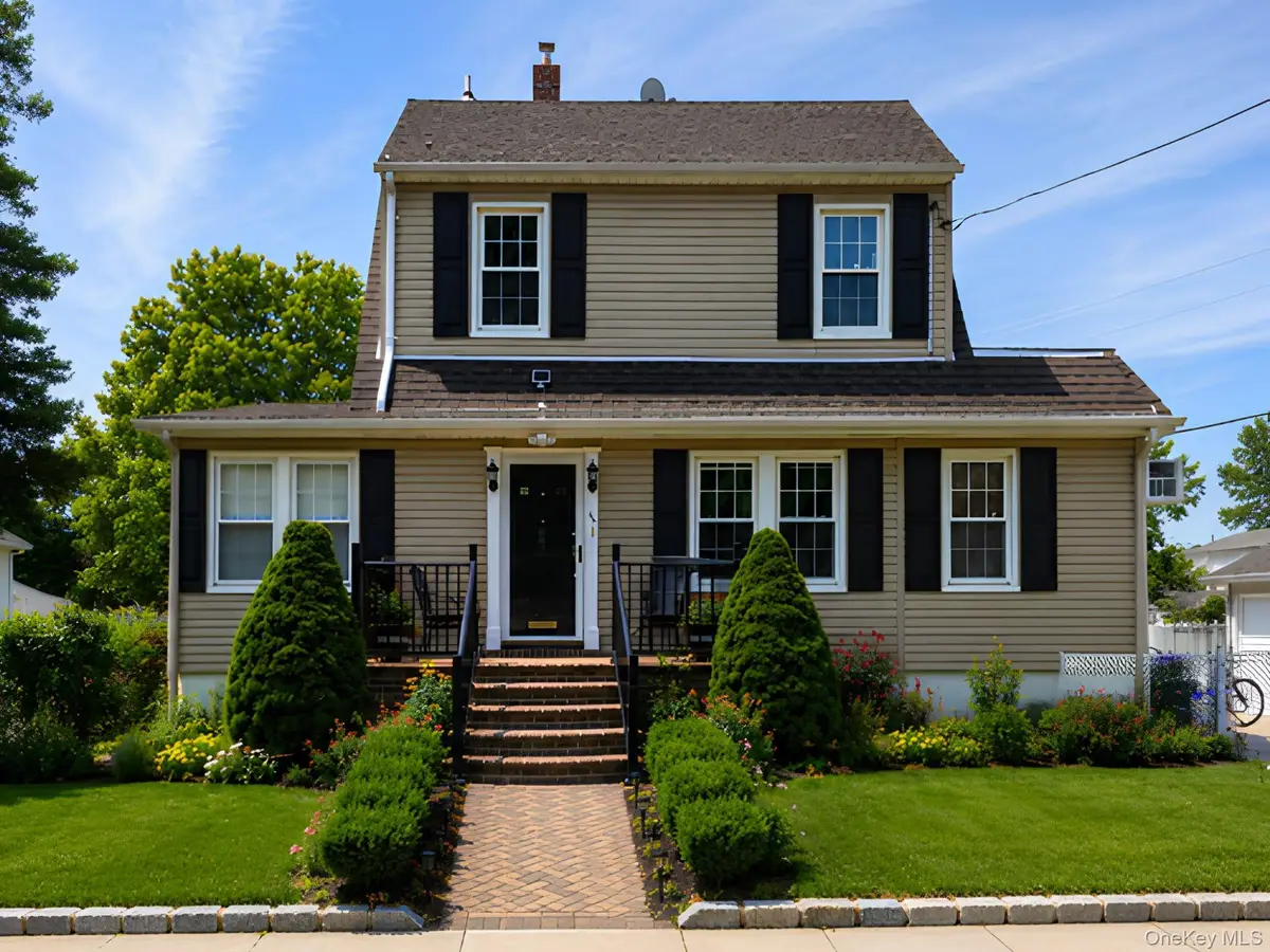64 Avondale Street, Valley Stream, NY 11581 - #1