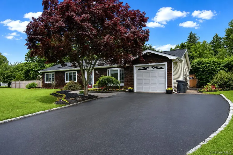 22 Puritan Avenue, Mount Sinai, NY 11766 - #2