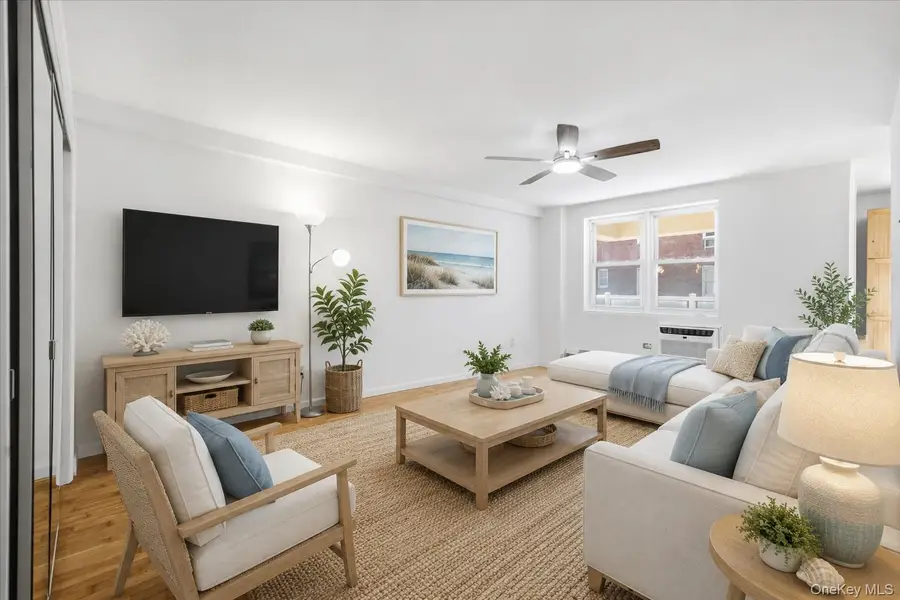 370 W Broadway #5W, Long Beach, NY 11561 - #3