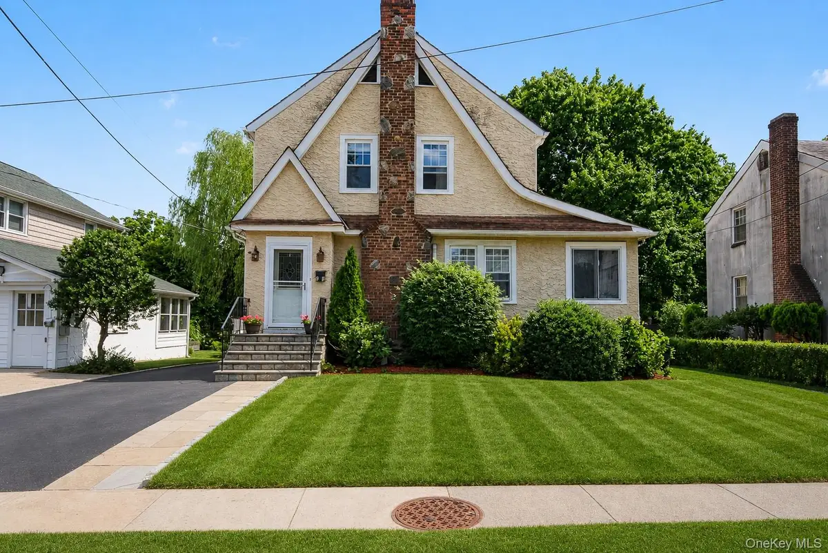 31 Brookdale Avenue, White Plains, NY 10603 - #1