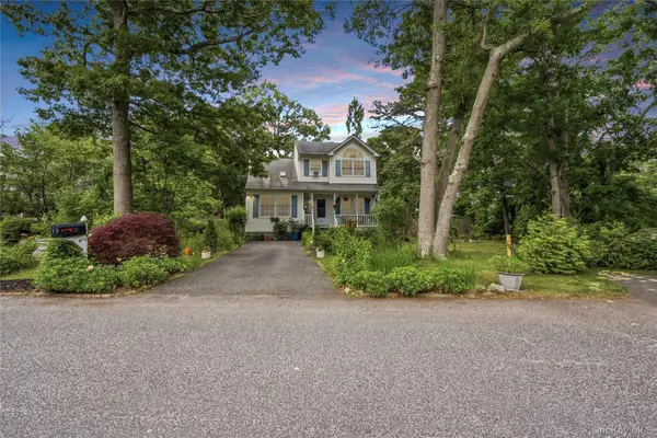 58 Silver Road, Mastic Beach, NY 11951