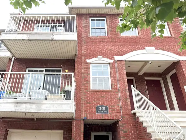 3-31 Endeavor Place #B, College Point, NY 11356