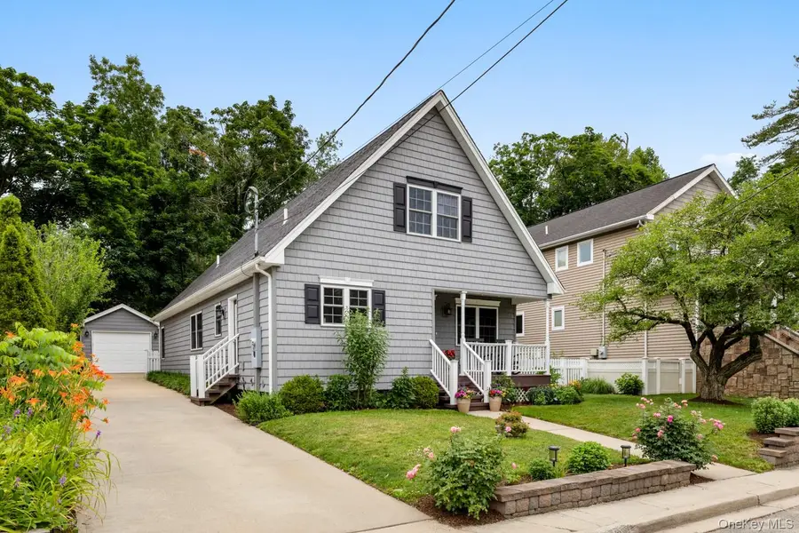 5 Glenmore Avenue, Glenwood Landing, NY 11547 - #2