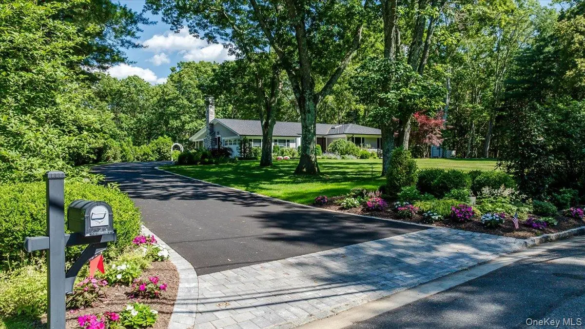 225 Laurel Lane, Laurel Hollow, NY 11791 - #1
