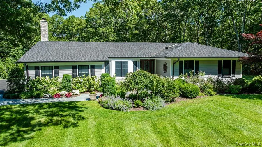225 Laurel Lane, Laurel Hollow, NY 11791 - #2