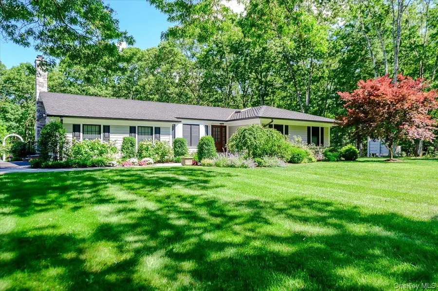 225 Laurel Lane, Laurel Hollow, NY 11791 - #3