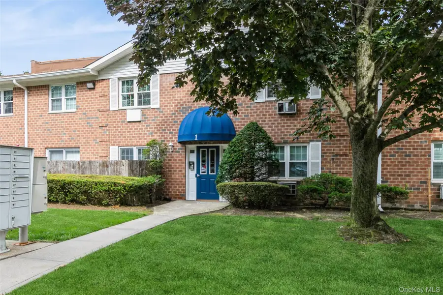 460 Old Town Road #1 F, East Setauket, NY 11776 - #2