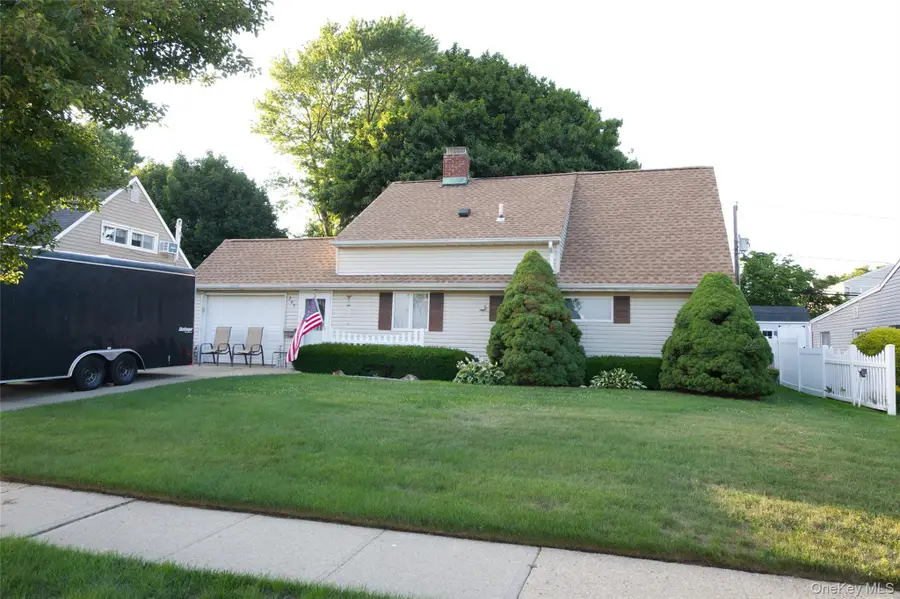 245 Sprucewood Drive, Levittown, NY 11756 - #3