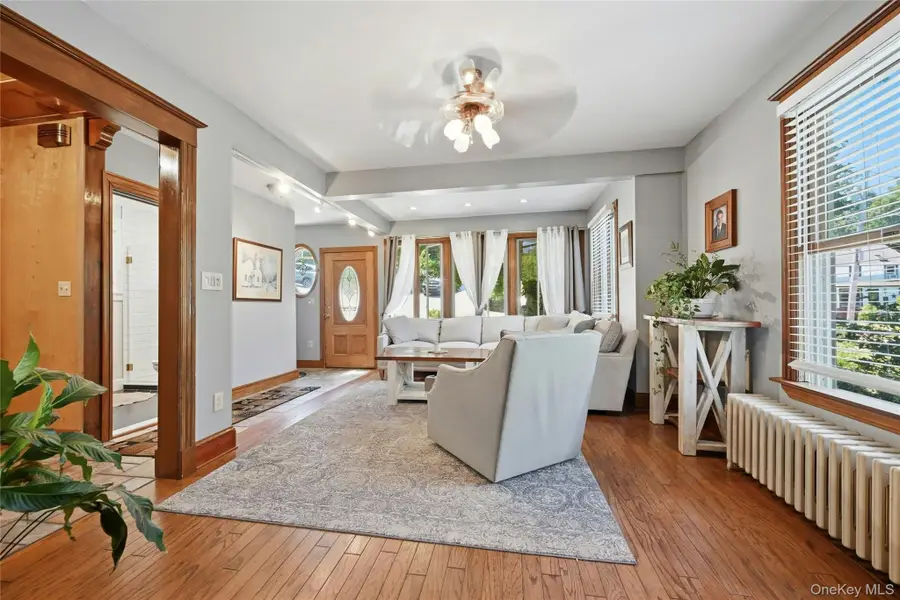 29 Vail Street, Northport, NY 11768 - #3
