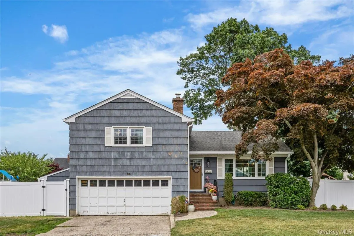 38 Driscoll Avenue, Rockville Centre, NY 11570 - #1