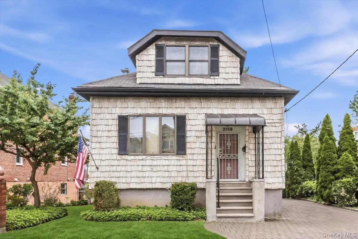 3158 Rawlins Avenue, Bronx, NY 10465 - #1