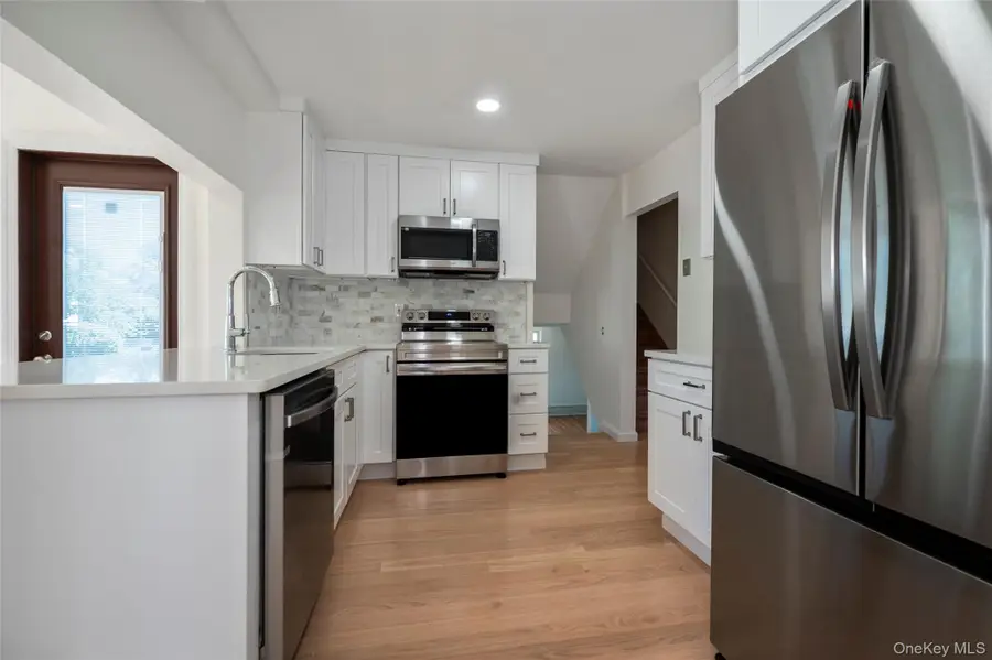 190 W Waukena Avenue, Oceanside, NY 11572 - #3