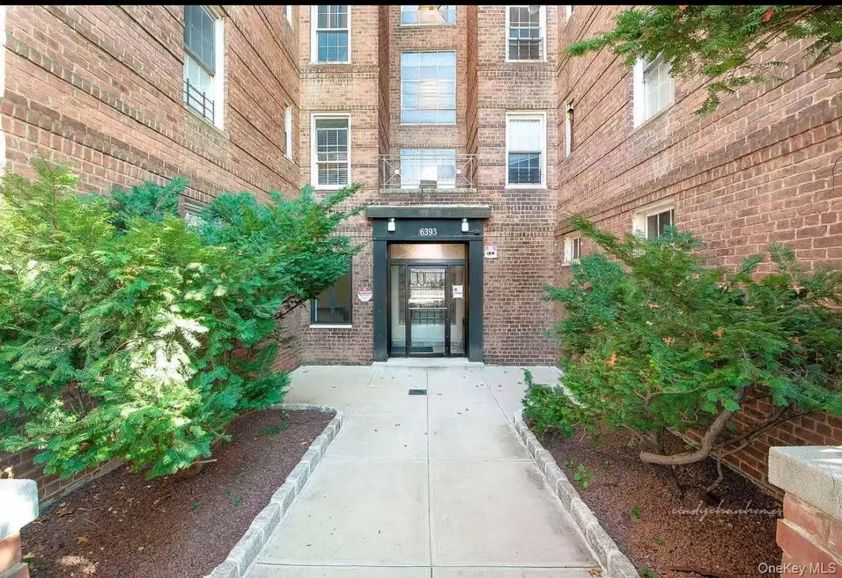 63-93 Woodhaven Blvd #6G3, Rego Park, NY 11374 - #1