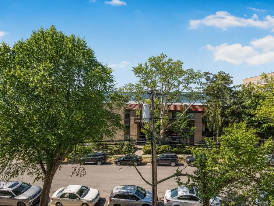 380 N Broadway #D14, Yonkers, NY 10701 - #3