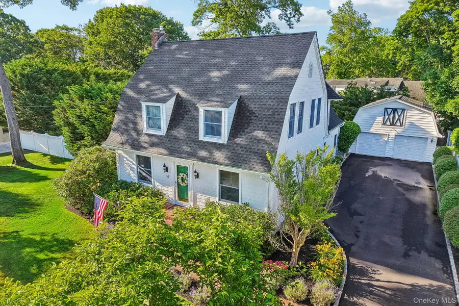 10 Boyd Avenue, Bay Shore, NY 11706 - #2