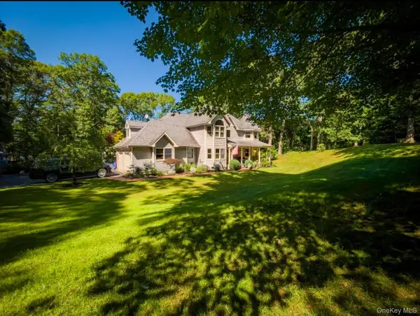 10 Randall Road, Wading River, NY 11792