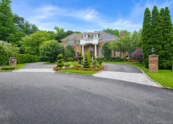6 Boxwood Way, Manhasset, NY 11030