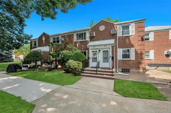 263-53 74th Avenue #90E31, Glen Oaks, NY 11004