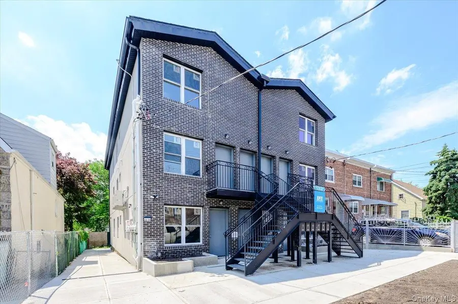 3039 Young Avenue, Bronx, NY 10469 - #2
