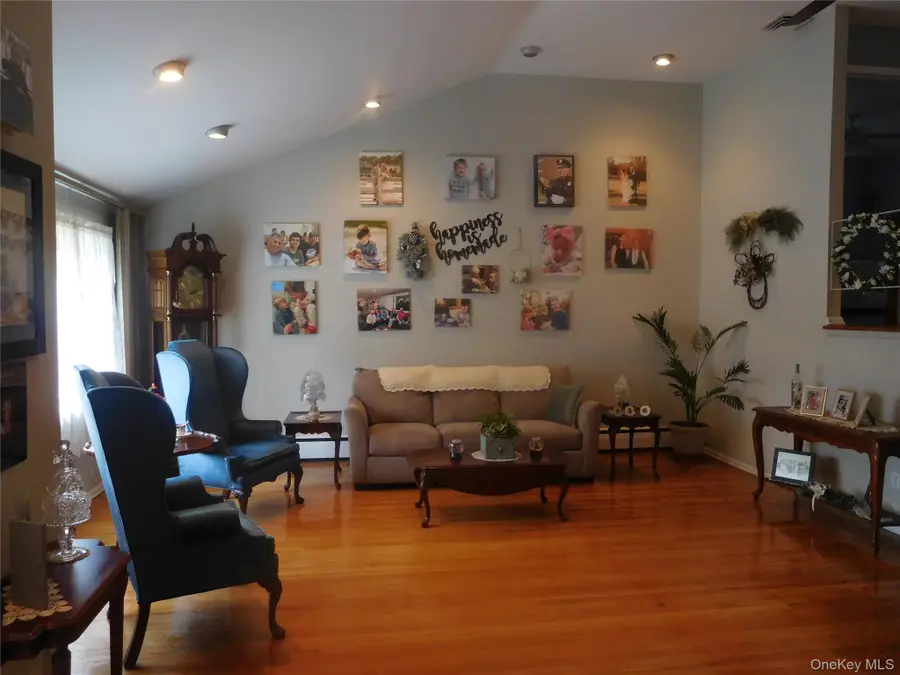 1396 Van Nostrand Place, North Merrick, NY 11566 - #3