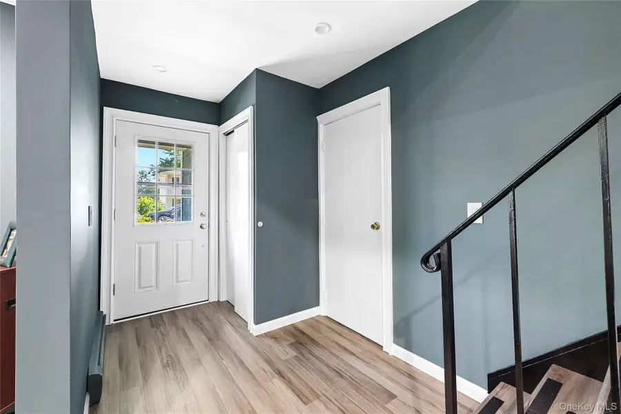 17 Harmony Lane, Glen Cove, NY 11542 - #3