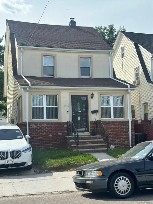 18925 Mangin Avenue, Saint Albans, NY 11412
