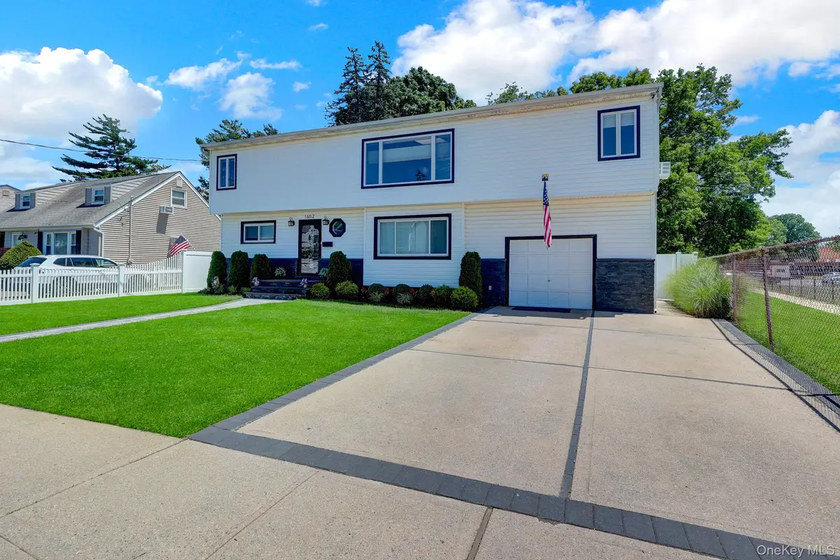 1602 Noble Street, East Meadow, NY 11554 - #1