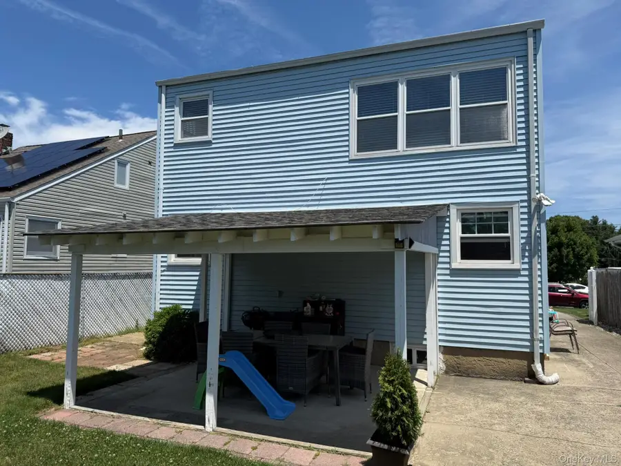 476 Bernard Street, East Meadow, NY 11554 - #3