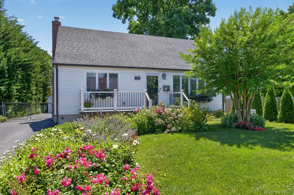 38 Oakwood Street, Greenlawn, NY 11740 - #1
