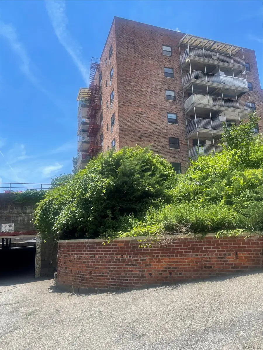 671 Bronx River Road #4G, Yonkers, NY 10704 - #2