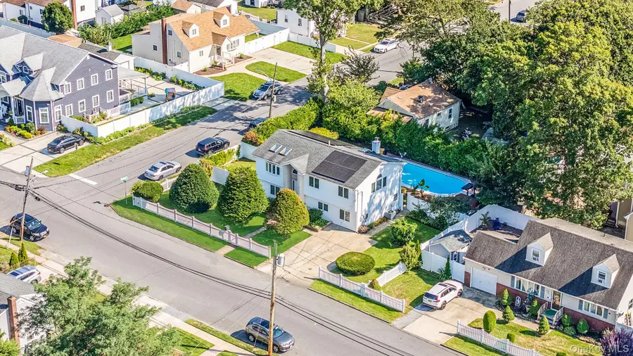 540 Scudder Avenue, Copiague, NY 11726 - #2